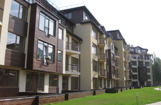 Daudzdzīvokļu dzīvojamās mājas